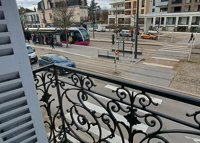 L'indigo, 4-6 Pers, 2ch-2sdb, Proche Cite De La Gastronomie Dijon